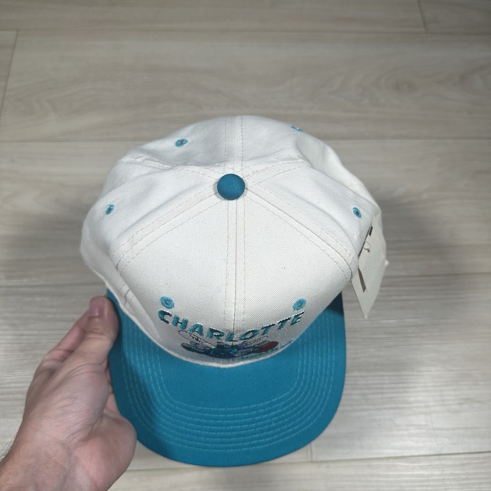 Vintage Charlotte Hornets Hat Cap Mens Ivory Blue Youngan Cap Snap Back NWT NBA - Picture 6 of 9